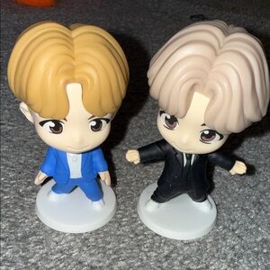 Set of Two K-Pop Inspired Figurines